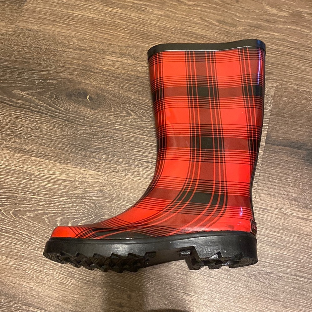 NWOT rain boots